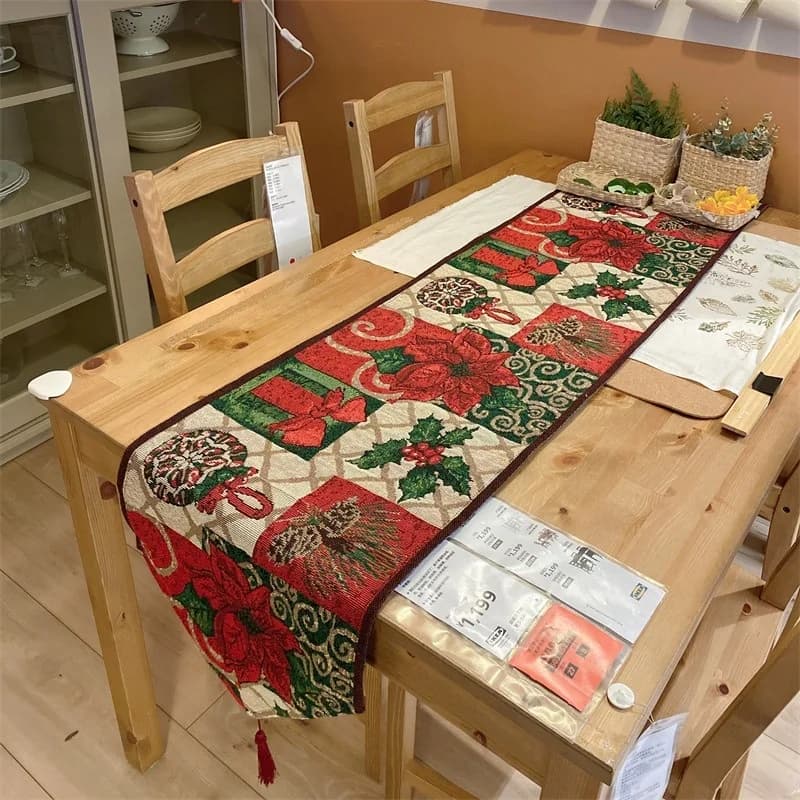 Weihnachtlicher Tischläufer aus Baumwollmischung