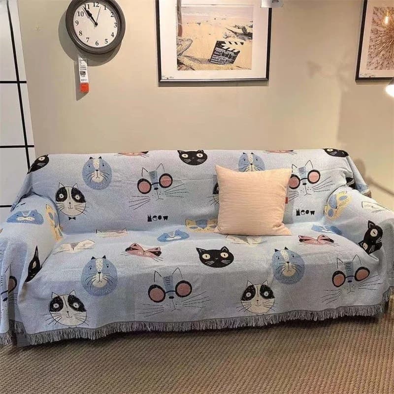 Dekorativer Sofaüberwurf mit Cartoon-Katze