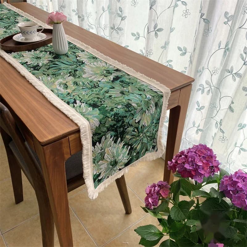 Tischläufer im amerikanischen Landhausstil mit Blumen- und Pflanzenprint aus Baumwollmischung