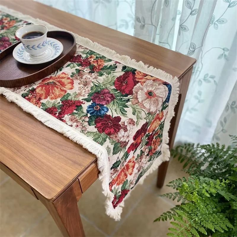 Vintage Tischläufer aus Baumwolle-Leinen-Mix mit Blumenmuster